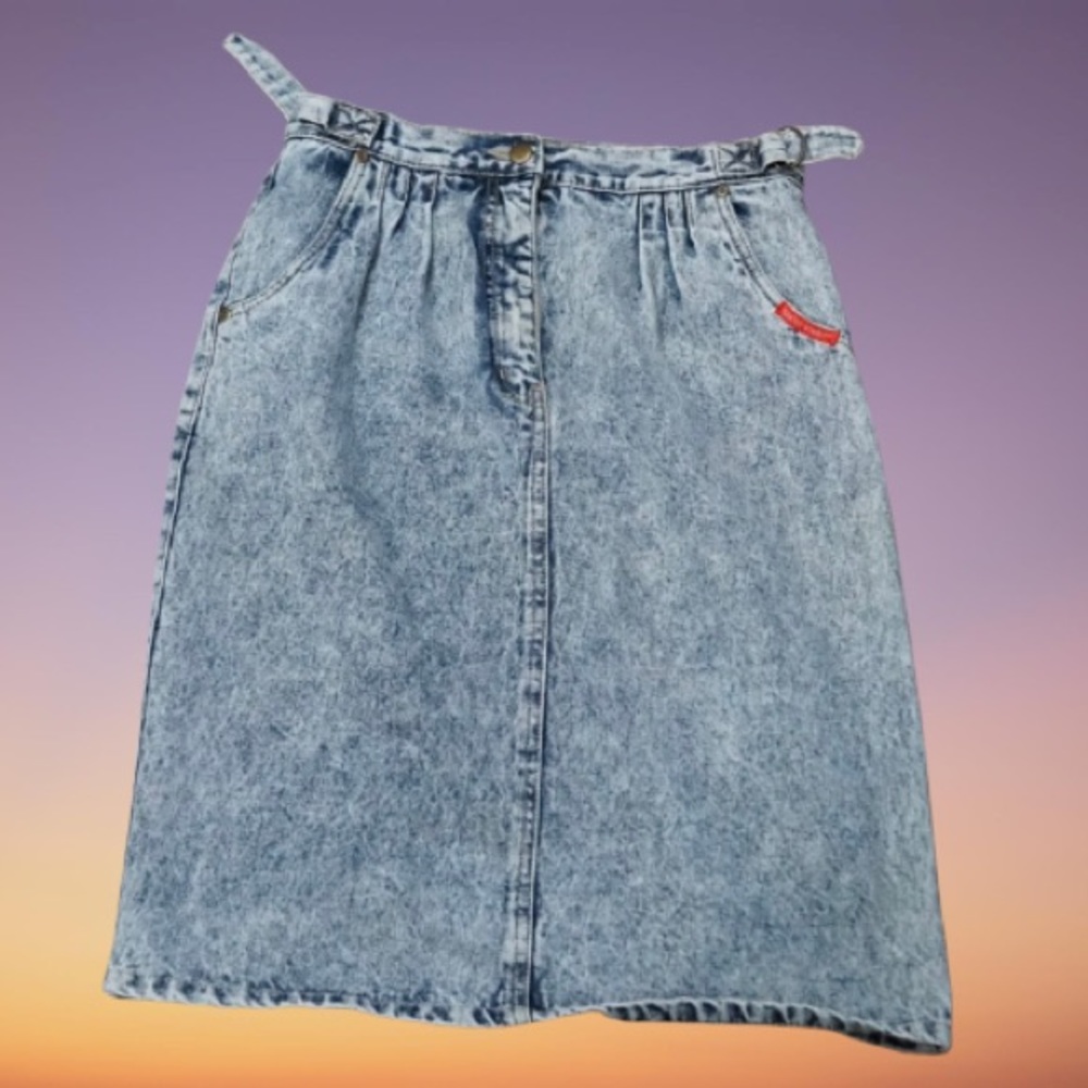 Vintage 80s style acid wash denim skirt